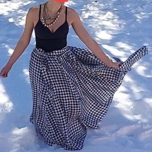 Maxi Skirt  by Her Destiny Black & White New! Sz L